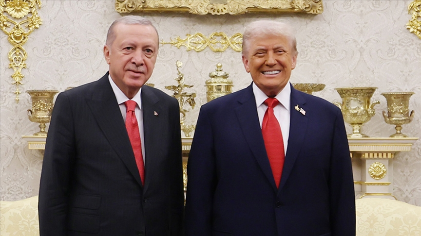 ConflictTR's tweet photo. Trump, Erdoğan'a, NATO'nun Ankara zirvesine 'sadece onun için' katıldığını söyledi.

- Middle East Eye https://t.co/MueJBr90rp