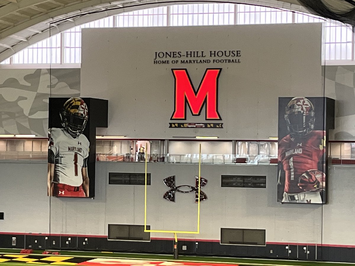 iz1kk's tweet photo. Blessed and incredibly grateful for the opportunity to compete and get better at the Coach Locks Unlimited Big Man Technique Camp yesterday! Huge thank you to @CoachLocks and the @TerpsFootball staff for pushing us. #Terps #BigManCamp 🐢🏈 https://t.co/ORqnHbpvB7