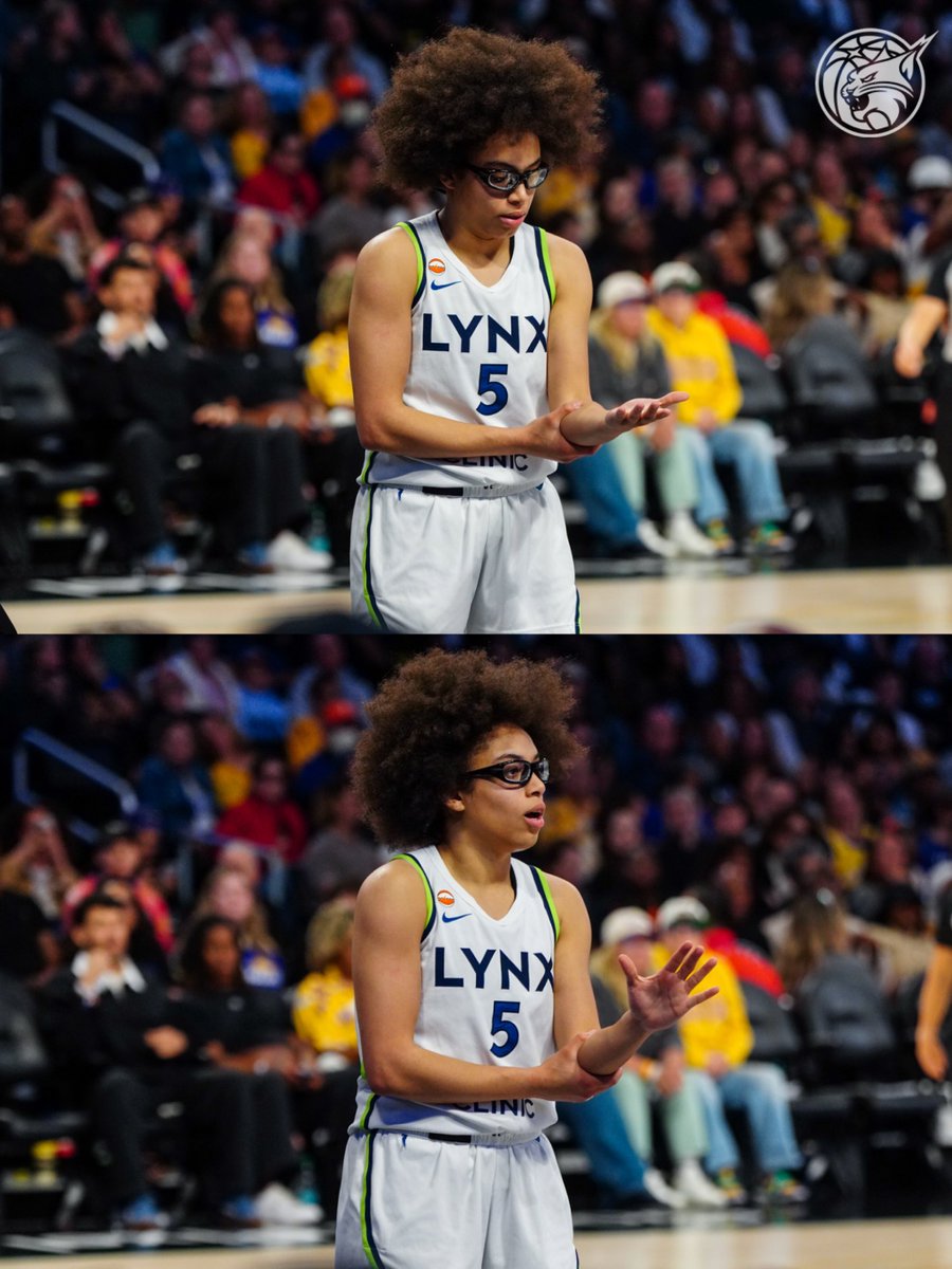 minnesotalynx's tweet photo. her left hand does in fact work.

BUT GOOD MORNING, LYNX FAM. 😼 https://t.co/zk8rnJvauY