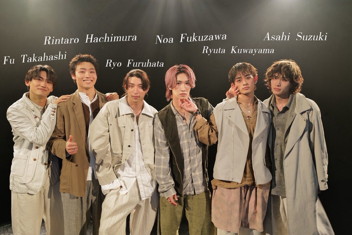 watwing_info's tweet photo. #ワトウィンの日 

フジテレビ系「今夜、秘密のキッチンで」 
最終回ではなんと
#古幡隆太 役で #WATWING #桑山隆太 出演！

そして、本日最終回を迎えた
「今夜、秘密のキッチンで」主題歌を担当させていただきました。

なによりもまず、とてつもなく大きい愛で
たくさんの場面でたくさんの部分を
ドラマ内で流してくださったスタッフの皆様に
感謝の気持ちでいっぱいです。

そして、毎週応援してくださったWindyの皆様、そして #ひみつきち のファンの皆様
本当にありがとうございました。

これからも「Present」そして
「今夜、秘密のキッチンで」が
皆さんに心の中で生き続けますように🌕

TVerでは見逃し配信も！
🔗 https://t.co/pkZ0KYNBfg