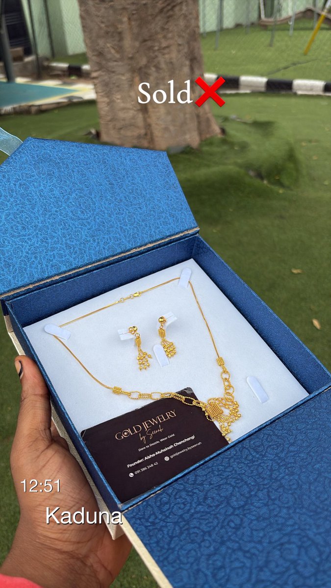Muhseeenah's tweet photo. Small chops/Milkshake &amp; Gold jewelry.
📍Abuja https://t.co/JMCNbO3Qio