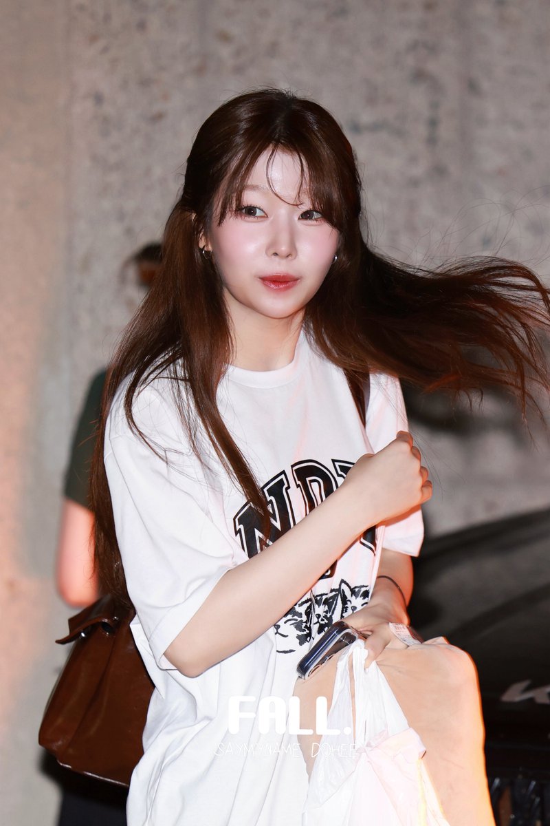 dohee_fall's tweet photo. 260618
🌬️

#도희 #Dohee
#세이마���네임 #SMN 
#SAYMYNAME https://t.co/3fuPR9VC7a