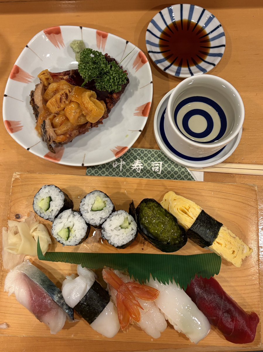 dokoedemoikou's tweet photo. 最後の夜も寿司食べ人
#叶寿司 https://t.co/YM80w4EBqD