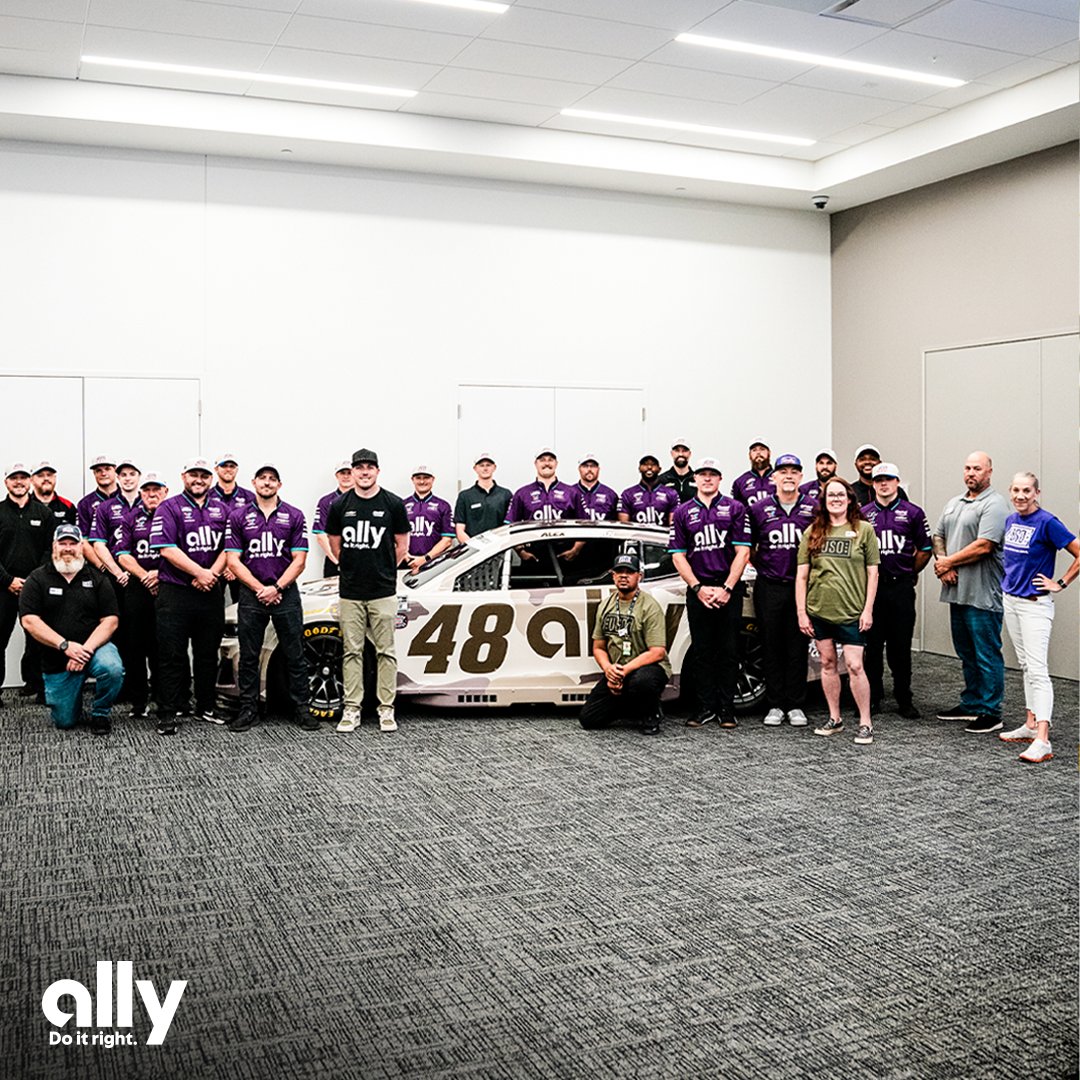 allyracing's tweet photo. This week's #Ally48 @the_USO paint scheme marks another chapter in our longstanding support of the organization. ❤️🤍💙 https://t.co/5MEAw85r34