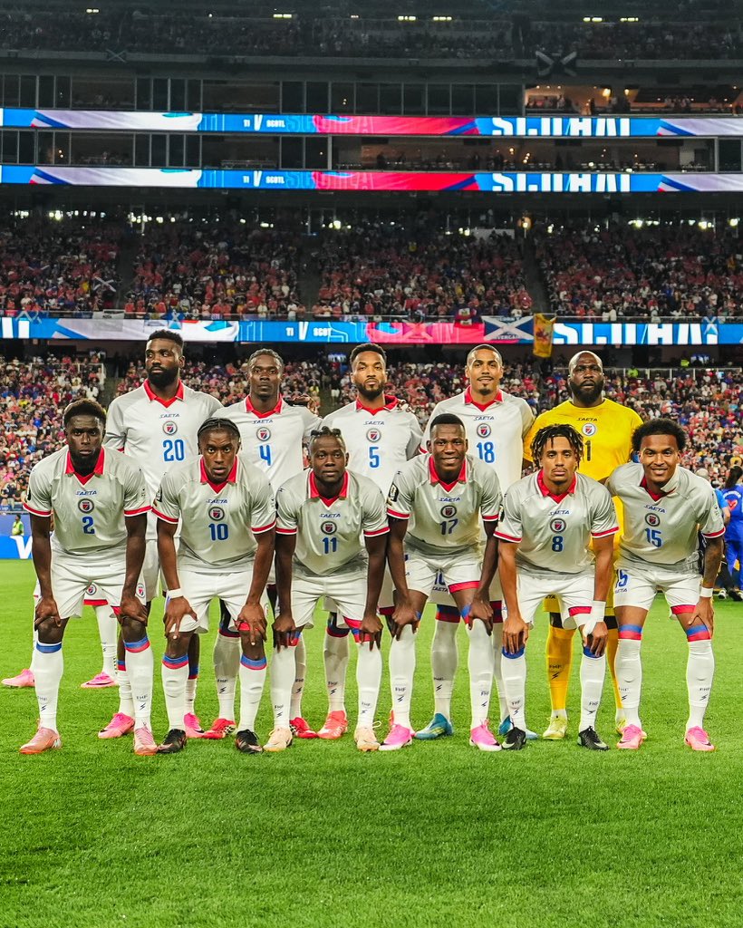 roksta_an's tweet photo. Nou jwe 3 match MÈSI
Nou jwe plis ke 3 MÈSI
Nou pwan anpil gòl MÈSI
Nou pa pwan anpil MÈSI
MWEN KONTAN NOU FÈ M KONNEN SANSASYON YON MOUN LÈ PEYI L NAN KOUP MOND LA 
🇭🇹 GRENADYE ALASOOOOOOOOOOOOOO⚽🤲🏿 https://t.co/7k31kI1lPf