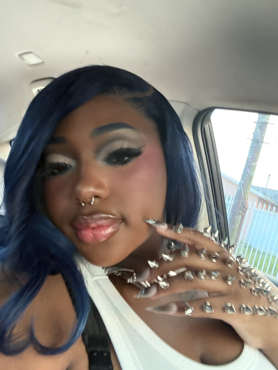 LilWhyna's tweet photo. pussy cattt/ CUNT https://t.co/RNWs8XX4wx