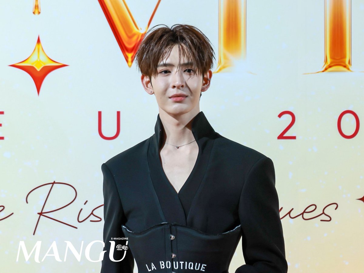 ManGu_Magazine's tweet photo. เจมส์ ศุภมงคล ในงาน DMD LINE UP 2026 “𝗧𝗛𝗘 𝗥𝗜𝗦𝗘 𝗖𝗢𝗡𝗧𝗜𝗡𝗨𝗘𝗦” 🌅💛

DMD THE RISE CONTINUES 

#DMDLINEUP2026SOON
#domunditv
#JamesSu
#ManGu_Magazine https://t.co/PVxbsidvWM