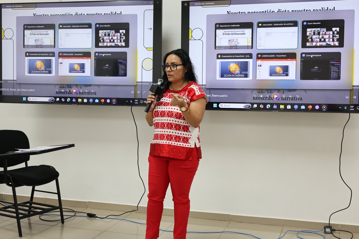 tsjoaxaca's tweet photo. Las palabras también construyen acuerdos.

Como parte del Diplomado Formación para “Facilitadores Comunitarios y Agentes de Paz”, la Lic. María Eugenia Alavez Morales impartió el tema “Parafraseo”; la Lic. Roxana Elizabeth Vásquez Blanco desarrolló “Mensajes Tú y Yo”; y la Lic. Marbella Ramírez Alejandro, junto con la Mtra. Mayra Cristina Martell Martínez, compartieron herramientas orientadas al fortalecimiento de la comunicación en los procesos de facilitación.

A través de estas sesiones, las y los participantes fortalecen habilidades clave para el diálogo, la comprensión mutua y la construcción pacífica de acuerdos.

Porque una comunicación efectiva es fundamental para la cultura de paz.