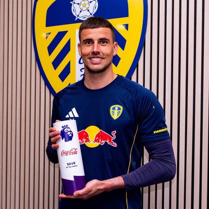 UtdDistrict's tweet photo. 🚨 | Talks are ongoing with Leeds goalkeeper Karl Darlow as #mufc look to bring in a new backup this summer. 

Sam Johnstone is also on the list. 

[@JacobsBen, @UnitedStandMUFC] https://t.co/YGKWbjcVQQ