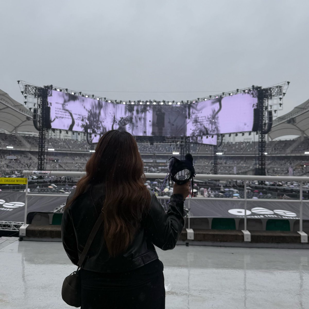 kryscher's tweet photo. 💜- 2026 BTS WORLD TOUR ARIRANG -💜
          SEOUL                                        BUSAN

#BTS_WORLDTOUR_GOYANG
#BTS_WORLDTOUR_BUSAN
#BTS_WORLDTOUR_ARIRANG https://t.co/1ncz1BSocT