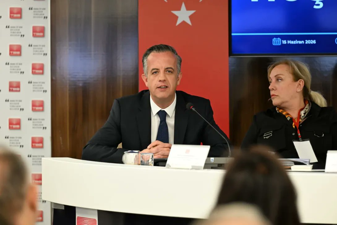 trkkb's tweet photo. Şehirler çoklu krizlerle tek başlarına mücadele edemezler. Etik-çok-taraflılık ilkesine dayalı işbirliklerine her zamankinden daha çok ihtiyacımız var.  
Bu anlamlı buluşmada işbirlikleri için @TBB Gen. Sek. Sn. Suat Yıldız başta olmak üzere, emeği geçenlere teşekkür ediyoruz. https://t.co/4yalUSPaGi