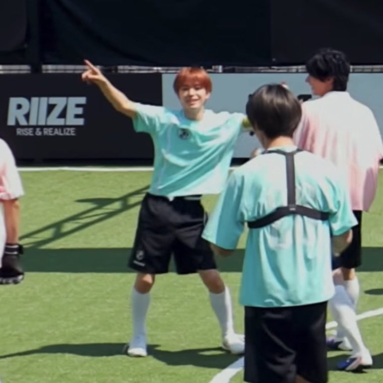 exiiiiit5's tweet photo. 윳멍이신남 https://t.co/ZM9LhTuh0s
