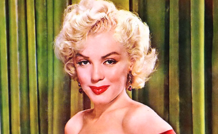 AboutMusicYT's tweet photo. Michael Jackson, Britney Spears, Princess Diana and Marilyn Monroe are considered among the most photographed celebrities of all time. https://t.co/refTg5P77R