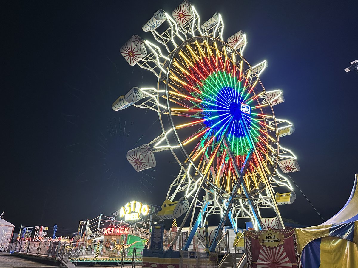 wane15's tweet photo. The Summit City Carnival is bringing back thrills to the Coliseum next month, featuring a new water ride. DETAILS: https://t.co/vadcOHaF7Y https://t.co/uFr0hDjqG1