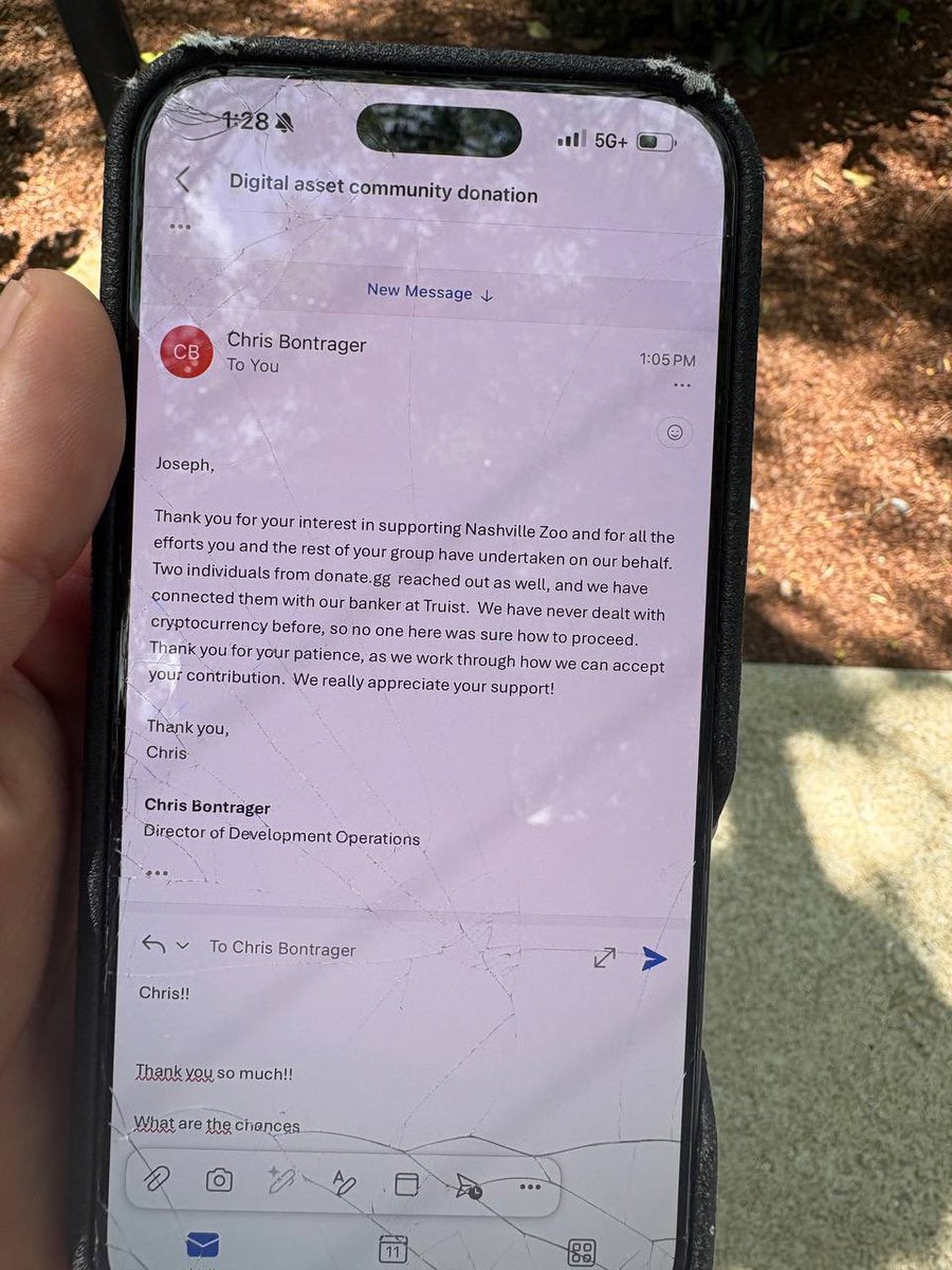 88zeph's tweet photo. This picture alone should silence all of the fudders, this is probably the most important picture I could post.

Its proof that the @NashvilleZoo is aware and know about $ZOO 

we should be expecting an endorsement today. https://t.co/nmzwt44D96