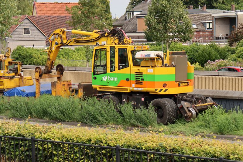 OVnieuwsINFO's tweet photo. Nieuw spoor bij Vught pas in 2030 klaar - https://t.co/Xuwmtm1cUw
#Vught #DenBosch #ProRail #NS #BAM #Treinennieuws #OVnieuws #OV #OpenbaarVervoer #Treinleven https://t.co/Xw9DhJsaEn