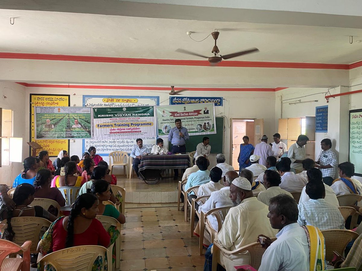 DirectorateOil's tweet photo. Khet Bachao Abhiyan activities undertaken by Directorate of Oilseeds Development, MoA&amp;FW, Hyderabad in Jupadu bungalow village, Jupadu bungalow mandal, Nandyal district, Andhra Pradesh on 15.06.2026.   
#KhetBachaoAbhiyan
@PMOIndia 
@ChouhanShivraj
@AgriGoI https://t.co/ghH1L43IJI