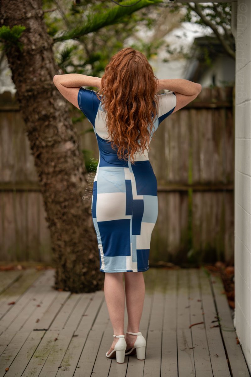 gingerfever89's tweet photo. Someone said I’m giving R2-D2 meets Miss frizzle in this dress and I’m not mad at it 🙌🏻😜

#redhead #thedress #ootd #gingerfever https://t.co/ePTN3Oi6rK