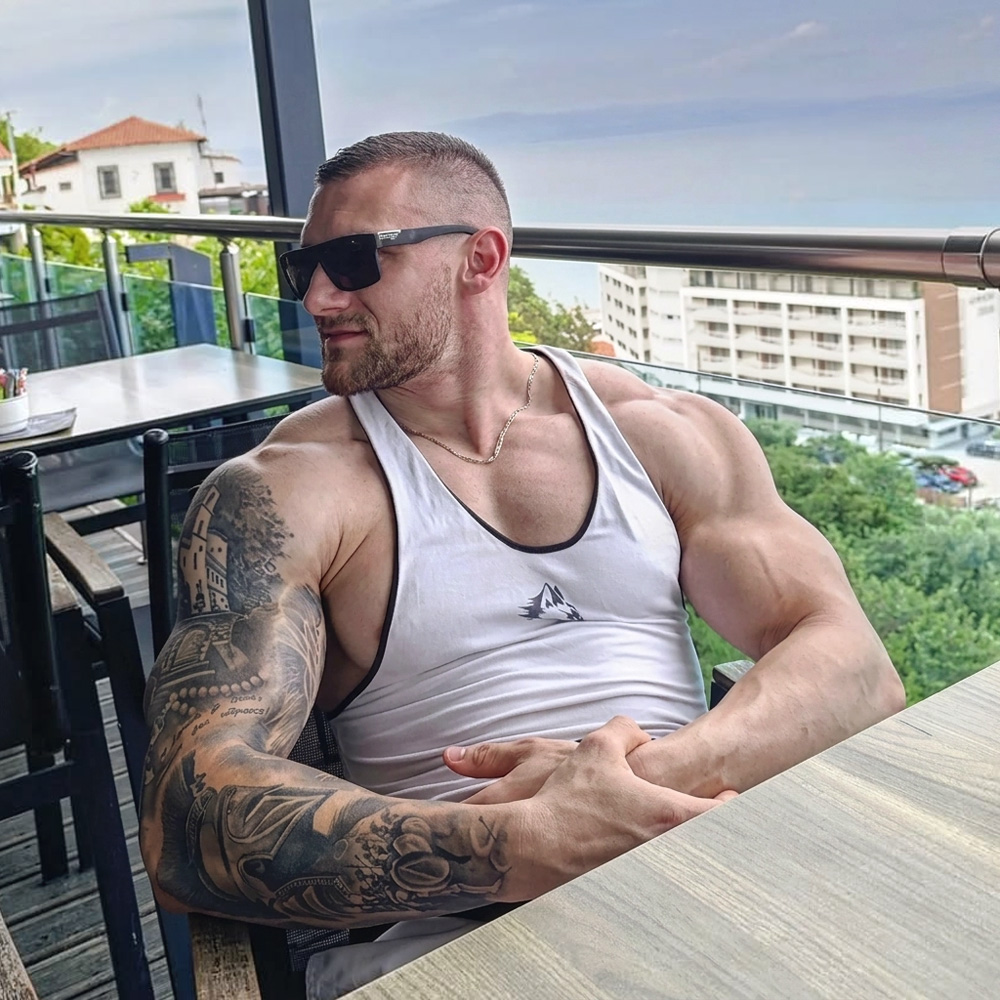 SerbianMuscle's tweet photo. Muscle hunk Milorad
#Srbija #Serbia https://t.co/d7fY0LYvQD