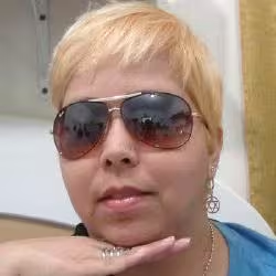 herrddl's tweet photo. acabei de abrir meu notebook trocar umas peças que estavam estragadas e formatar o sistema to me sentindo o próprio bill gates https://t.co/zgnzQYebLu