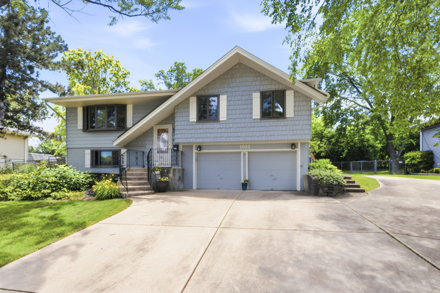 REMAXActionIL's tweet photo. OPEN HOUSE ALERT 📢 #openhouse 🏡
This Sunday, June 21st, 2026 from 12PM - 2PM
1033 Lowell Ln , Schaumburg, IL 60193

https://t.co/lubEAxXGLZ https://t.co/jOSLbCvlqo