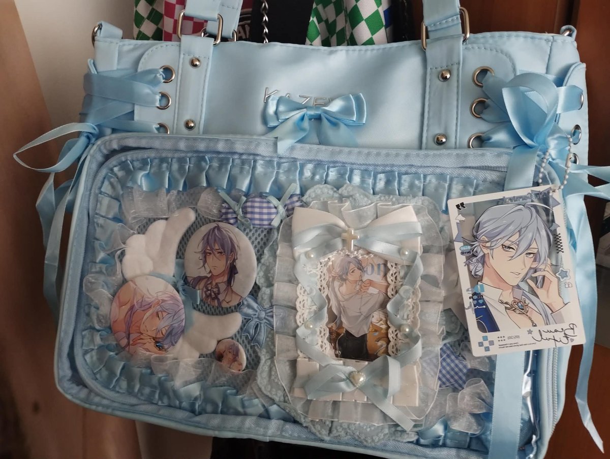 VaIENDine's tweet photo. Edmond bag hehe😚 https://t.co/fOOCiWQB5E