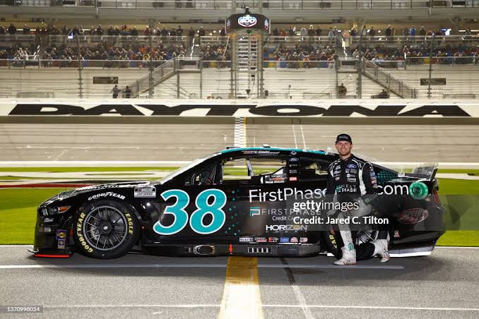 Fluggswashere's tweet photo. In 2022 @ToddGilliland_ ran this First Phase Credit Card car for a good portion of the 2022 season. In the Daytona 500 specifically he finished 33rd in the race. I believe First Phase has some relations to Speedycash?
#NASCAR #RandomNASCARRides #ToddGilliland #FRM #FirstPhase https://t.co/HuE3sgXBnN
