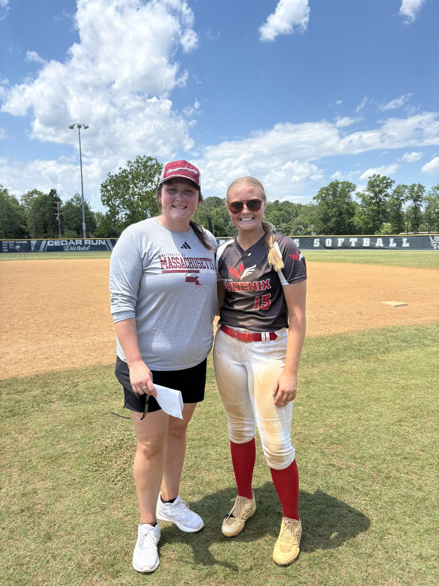 audreybarrow15's tweet photo. Had a great time at a camp in Manassas got to meet some amazing coaches and learned about the importance of being kind so the people around you can be brave. Thank you to @UMassSoftball for inviting me!! https://t.co/qTH3itYWBE