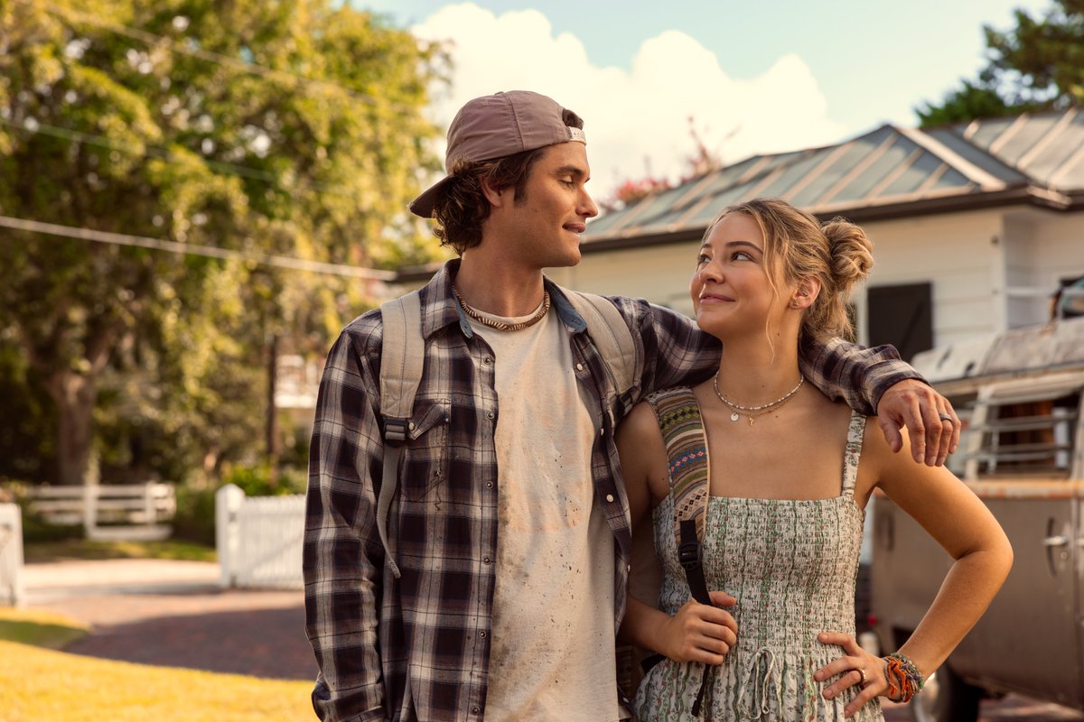 Variety's tweet photo. "Outer Banks" Season 5 streams August 20 on Netflix.

Here's your first look at the final season: https://t.co/lLFintNxWw https://t.co/a8VR3kBmbg