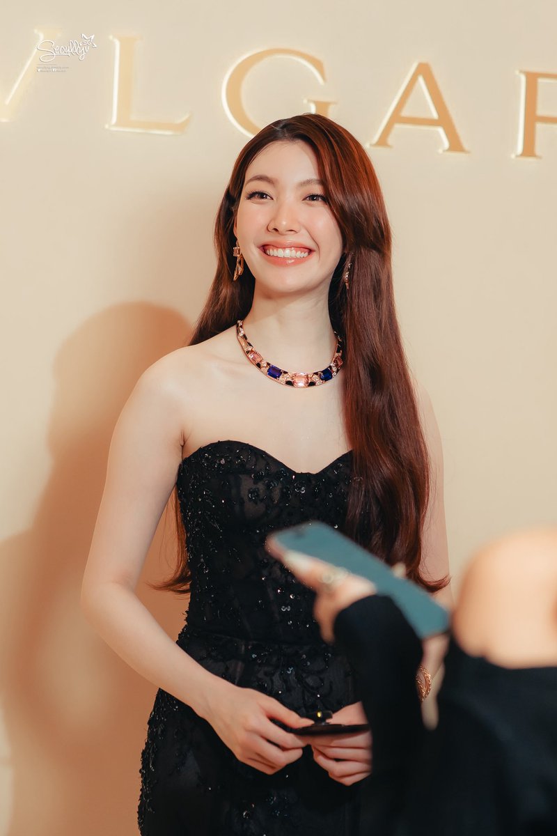 SeoullySG's tweet photo. [#BVLGARI] 📣 WE SPOKE TO FRIEND OF HOUSE THAILAND, ORM KORNNAPHAT (@ormmormm) AT THE BVLGARI HIGH JEWELRY TRUNK SHOW IN SINGAPORE 🐍💎

STAY TUNED TO OUR INTERVIEW WITH ORM — COMING RIGHT UP 🔜

ORM FRIEND OF BVLGARI
#ORMxBvlgariHighJewelrySG
#OrmFriendofBvlgari @Bulgariofficial
#OrmKornnaphat #ออมกรณ์นภัส