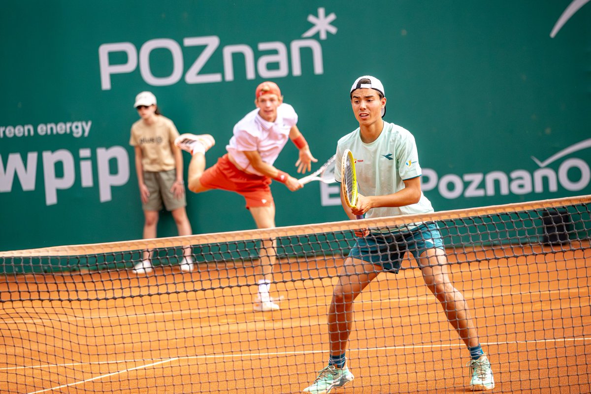 poznanopen's tweet photo. [2] A. Donski 🇧🇬 / A. Paulson 🇨🇿 def. [WC] A. Błuś 🇵🇱 / J. Sadzik 🇵🇱 6/2, 6/1 
#quarterfinal #EneaPoznanOpen https://t.co/S4G0gcY5n5