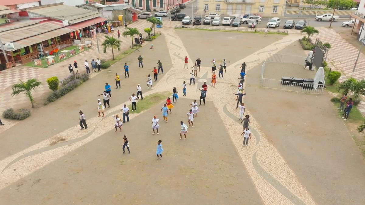 OMS_STP's tweet photo. First flashmob in São Tomé and Príncipe, led by the Ministry of Health with WHO support, energized Yon Gato Square!
Promoting physical activity to prevent NCDs — now it’s your turn 👇
Get active and share your moment! 📲 #HealthInMovement https://t.co/NfwhCo5rdc
