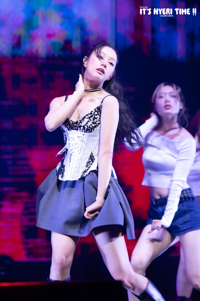 ithyeritime0609's tweet photo. 260613 서울 팬미팅  

나만 몰랐었던 something~

#혜리 #이혜리 #hyeri
@hyeriherihey https://t.co/fYI969uTQJ