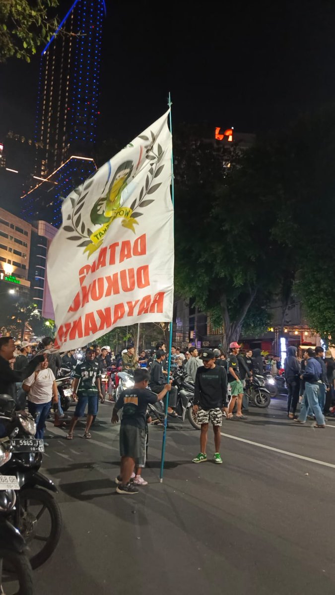 Wota_Nekat48's tweet photo. Happy anniversary @persebayaupdate wesss pokoke musim selanjutnya lang juara... Aminnn.... 🙏🙏 

Sisa sisa kemarin https://t.co/cluZxi3dXb