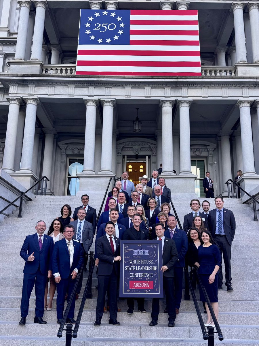 AZSenateGOP's tweet photo. 🚨FOR IMMEDIATE RELEASE: Arizona Senate Republicans Advance Arizona Priorities at White House State Leadership Conference with Trump Cabinet Leaders

Full press release: https://t.co/pbwNcCw8mb

@votewarren @SecMullinDHS @epaleezeldin @DrOzCMS @DougBurgum @DOEE_DC @DHSgov @WhiteHouse @Interior @POTUS