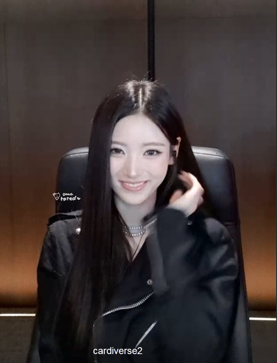 annarated's tweet photo. 260618 카디버스 영통 #안나 #ANNA

예뻐요…🥹🫰🏻🤍🤍 https://t.co/j7b8YcrPJl