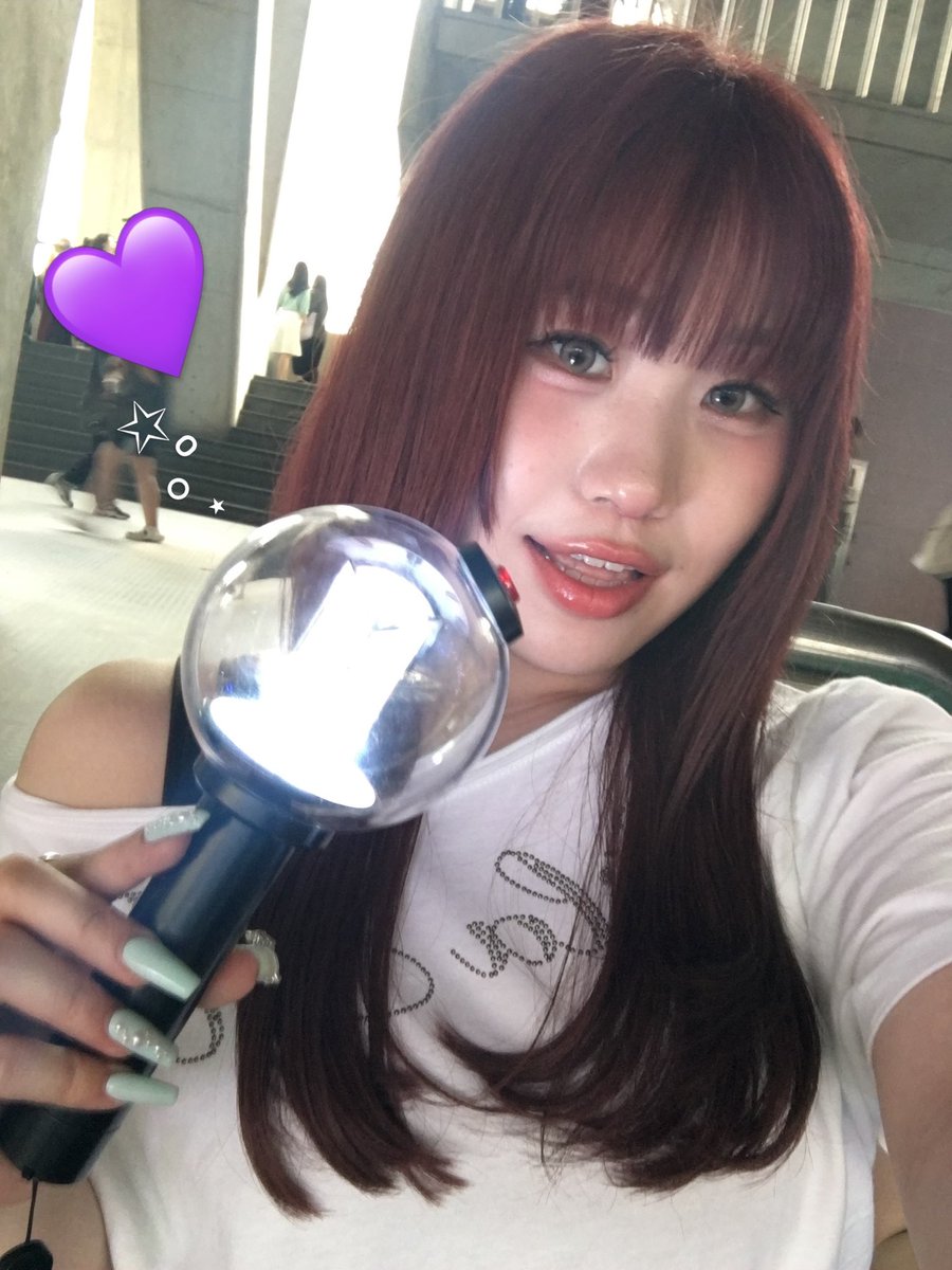 97_____o9o1's tweet photo. BTS WORLDTOUR ARIRANG🇰🇷釜山💜
ほんっとに移動と入場でめちゃくちゃ疲れたけど
7人出てきた瞬間にぜんぶ吹っ飛んだ( т т )♥
ジョングクの地元でデビュー記念日のライブには入れたのが超幸せだったし一生宝物🫶🏻✨
ジョングクかっこよすぎたもう大好き( т т )♥
次はどこの国で会えるかな💭 https://t.co/5qfaRbi3ys