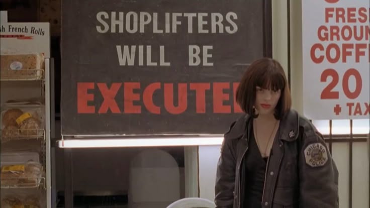 longdbye's tweet photo. the doom generation (1995), dir. gregg araki https://t.co/ehIlAzu57s