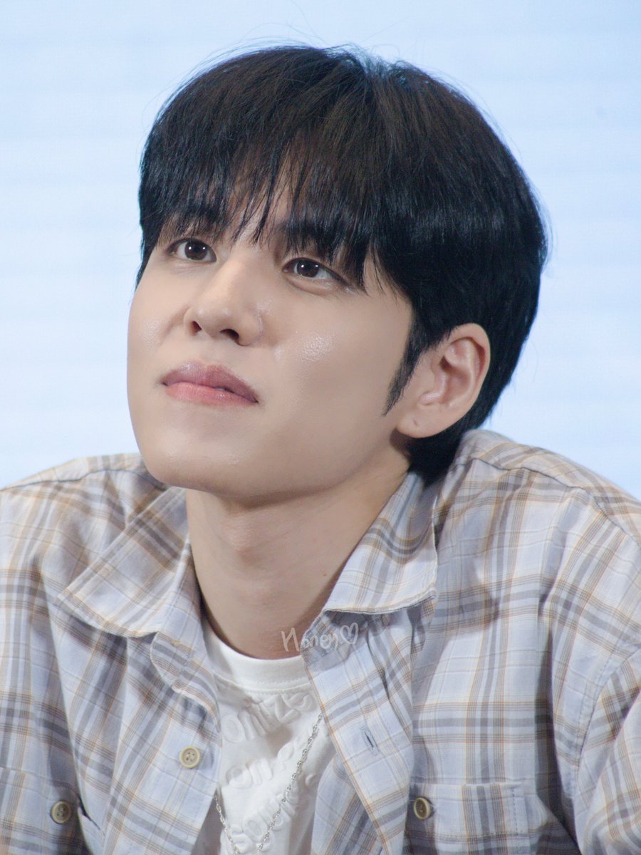 hunnyDAY6_428's tweet photo. 260614 #원필 상해 팬싸
그 얼굴 어떻게 참아🥺 뭐해주까🥹 https://t.co/wFwTN2xpjc