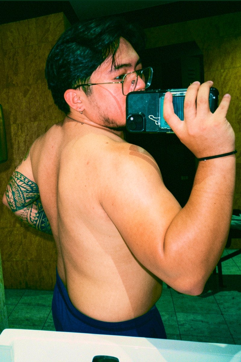 MiniSizeCub's tweet photo. back day 💪🏽🫶🏼 https://t.co/hCj7ojoN7z