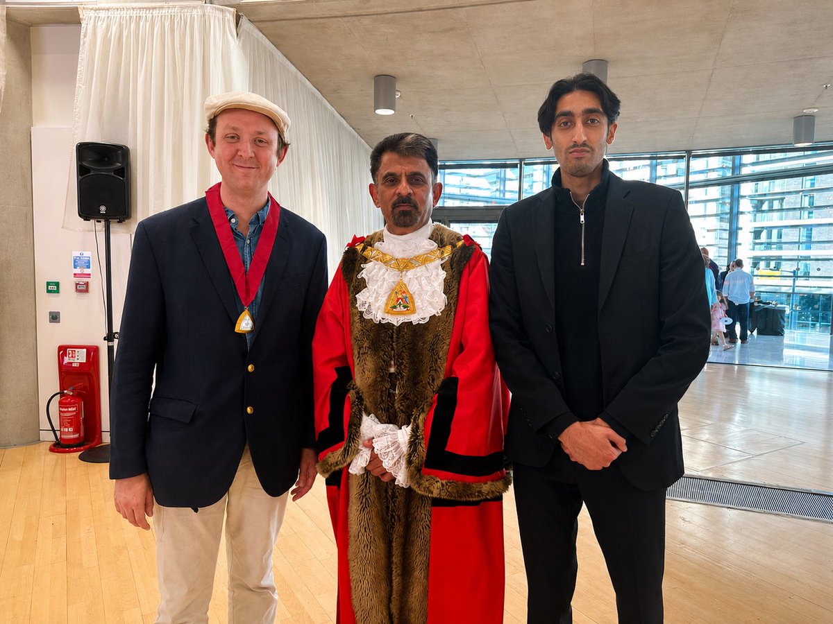 RyanHack_'s tweet photo. A pleasure to attend the Mayor of Brent’s Reception this evening and mark the start of Mayor @AAgha60 mayoral year.

It was inspiring to hear his vision for Brent and the priorities he has set for the months ahead. 

Wishing him every success in the role. https://t.co/XBi2xE6hnT