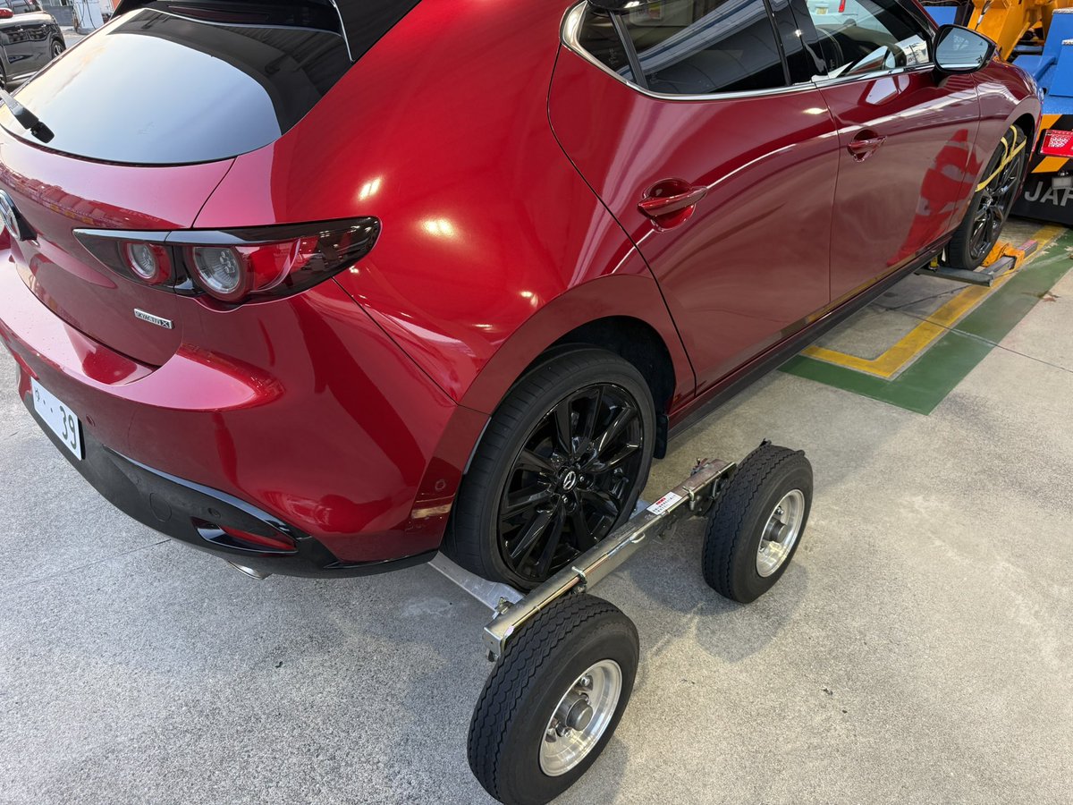 tmt_3906's tweet photo. #これを見た人はレッカーされてる愛車を貼れ https://t.co/0QIp0Jjrr6