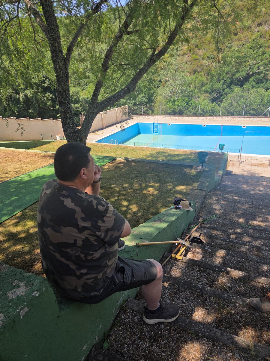 aytobarruelo's tweet photo. 📷La temporada de la piscina municipal de Barruelo de Santullán se extenderá del uno de julio al 31 de agosto. #barruelodesantullán #palencia #castillayleón #piscina https://t.co/ippis00OkV