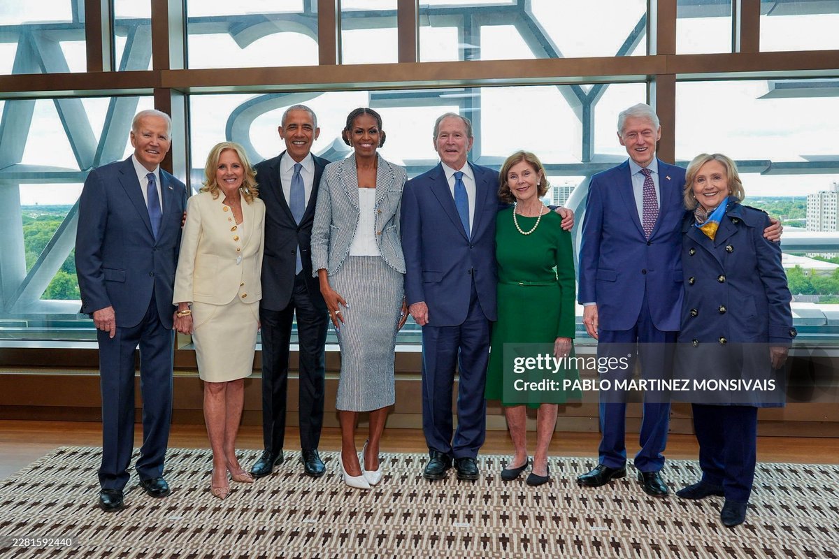 mindys4Biden's tweet photo. This is who actually represents America. Not the piece of shit currently squatting in the White House. https://t.co/Qhs5cM0ZjO