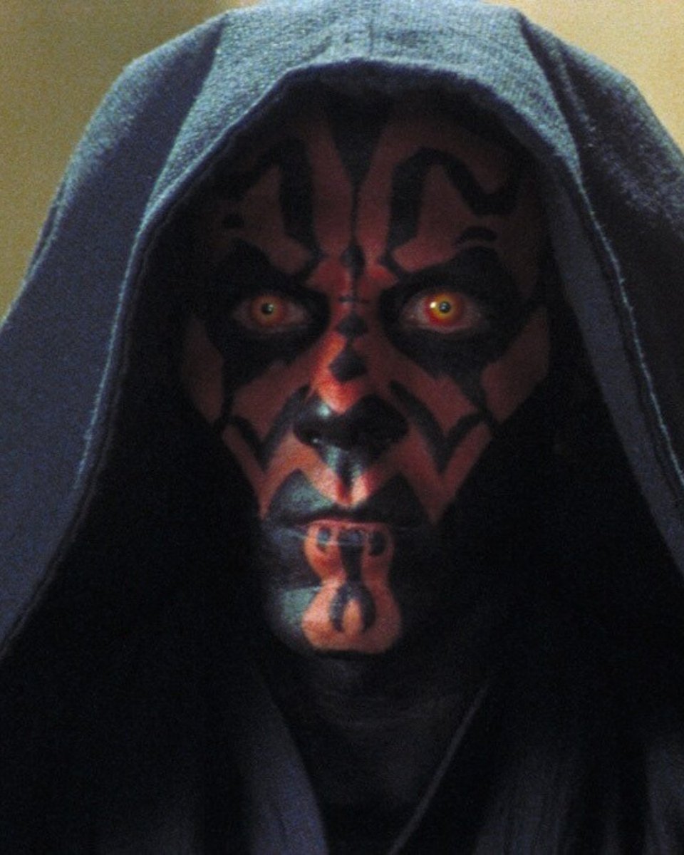 Collect's tweet photo. Darth Maul spotted at the Knicks parade https://t.co/YmIOwhxFnb