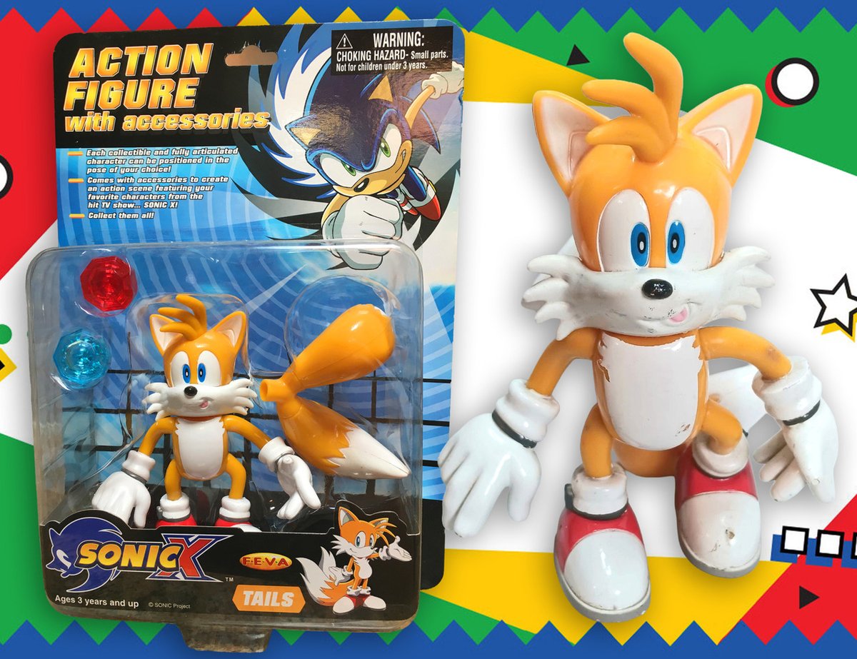 Photos of the Tails 'Sonic X' action figure with accessories