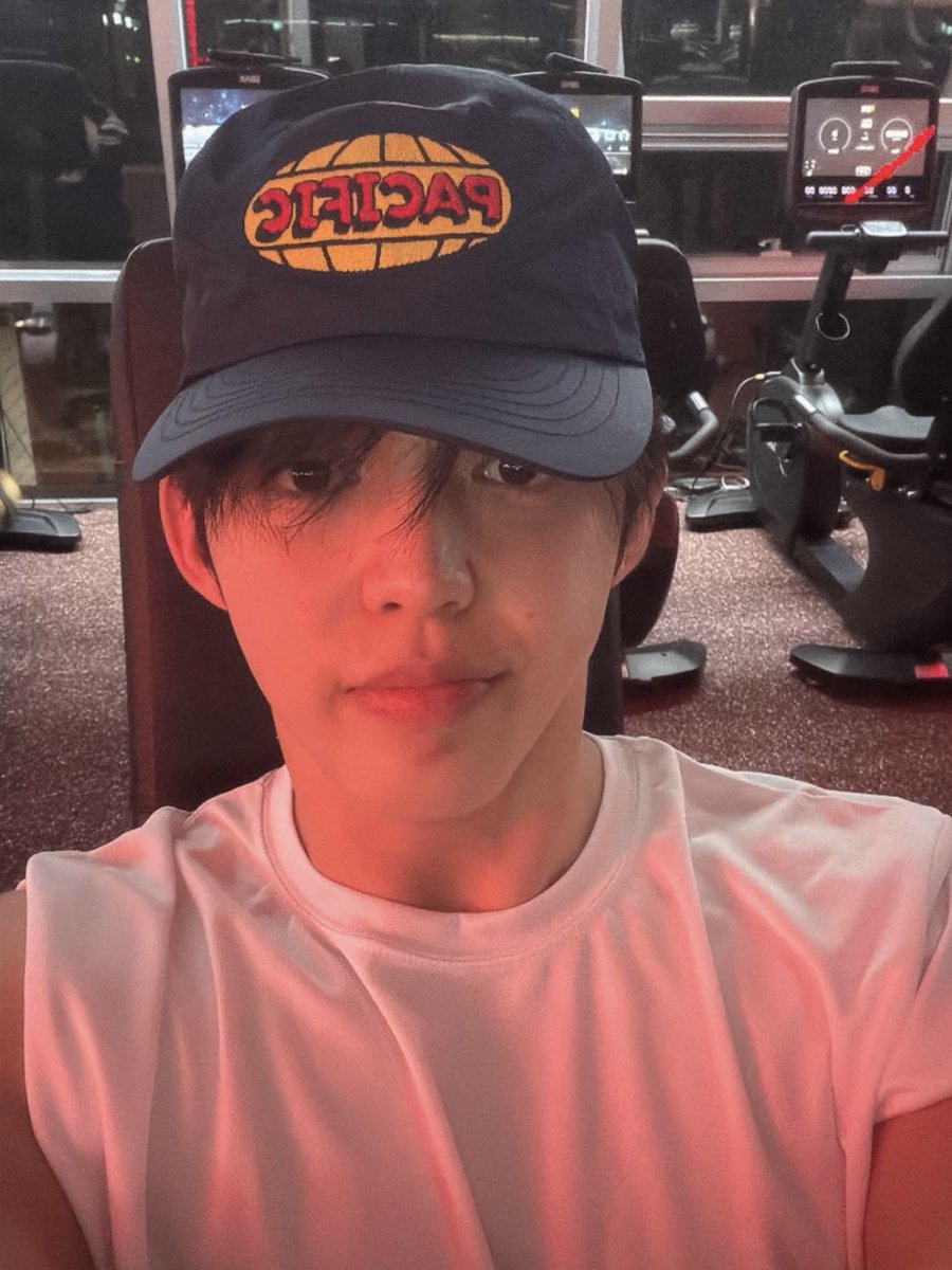 gyeolyunee's tweet photo. kung ganito ba naman makakasabay ko sa gym, dun nalang ako titira https://t.co/6sQtvbR7PI