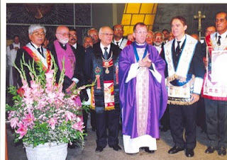 Adolfo82408944's tweet photo. "Estas ideas de sincretismo religioso son una nota típica del movimiento cabalístico y gnóstico, y es, por eso mismo, la nota distintiva de todos los movimientos esotéricos y masónicos"

Rvdo. P. Julio Meinvielle. 1970. https://t.co/YWBhZY0wcR