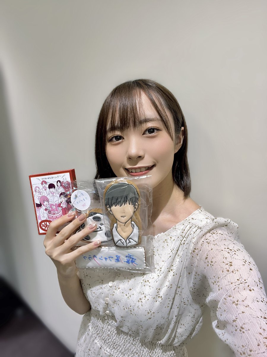 yui_kanari's tweet photo. スタッフもキャストも本当に作品愛に溢れている心温まる現場でした…！
望くんとしてこの世界を生きることができて嬉しかったです☺️

最終話アフレコ時のお写真📸
ありがとうございました！✨

 #霧尾ファンクラブ https://t.co/nOGURJFHl2