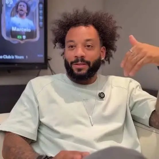 TeamCRonaldo's tweet photo. 🚨 Marcelo on the hatred towards Cristiano Ronaldo:

🗣️ “Many of those who hate him only hate him because of what he has done to them and their clubs in the past. If I had played against him, I would probably hate him too!” https://t.co/EIYXyAld7y